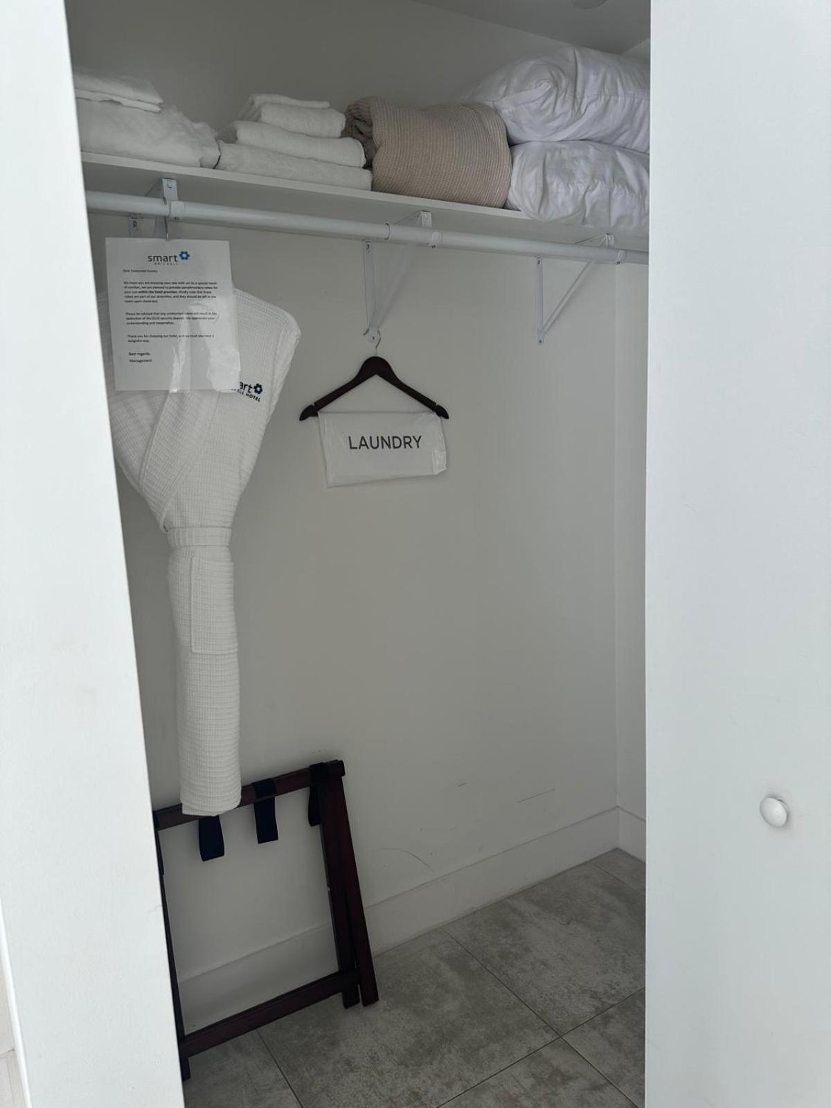 Smart Brickell Hotel Маямі Екстер'єр фото